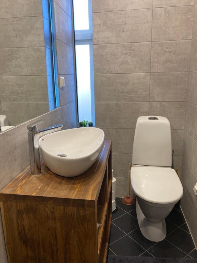 Lossi Apartment Курессааре Екстер'єр фото
